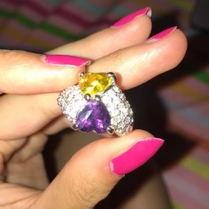 Stunning Gold and Purple Heart ring💜💛